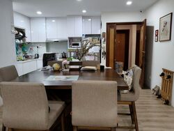 High Oak Condominium (D21), Condominium #611403581